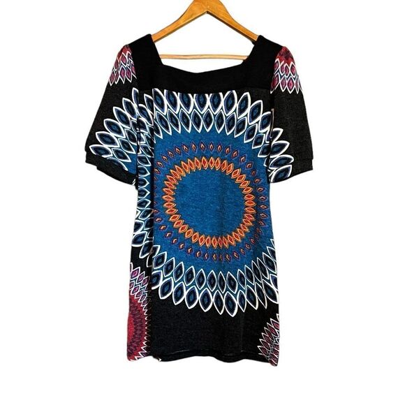 NWT! Aryeh knit patterned dress. Size large - Picture 9 of 10